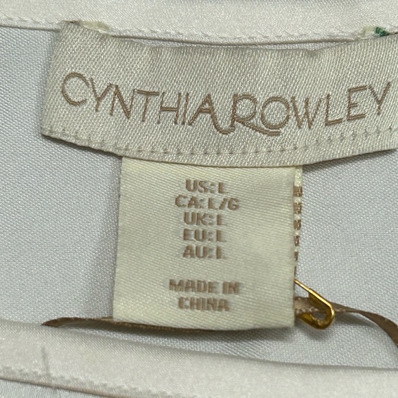 Cynthia Rowley‎ NWT Women’s Satin Rose-Appliqué Blouse   Sz L - Picture 5 of 6